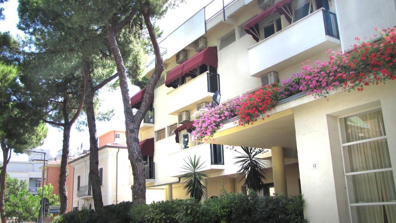 Hotel New Primula Rimini Exterior photo